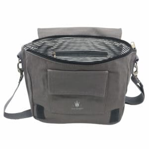 Die Gräfin Kindergartenrucksack mit schönen Motiven und Namen. Innenleben.